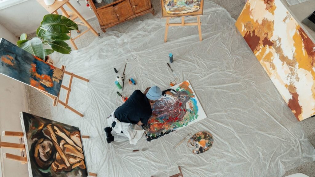 artist-with-different-compositions